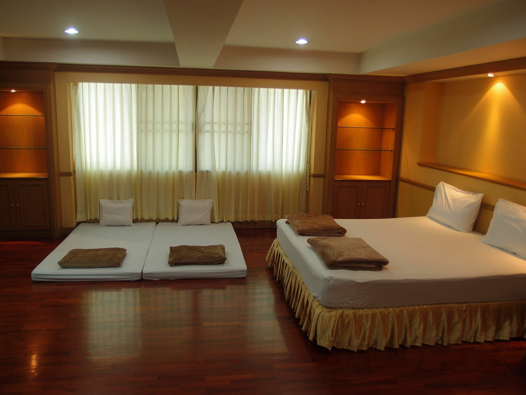 Alameda Suites Hotel Bangkok Extérieur photo