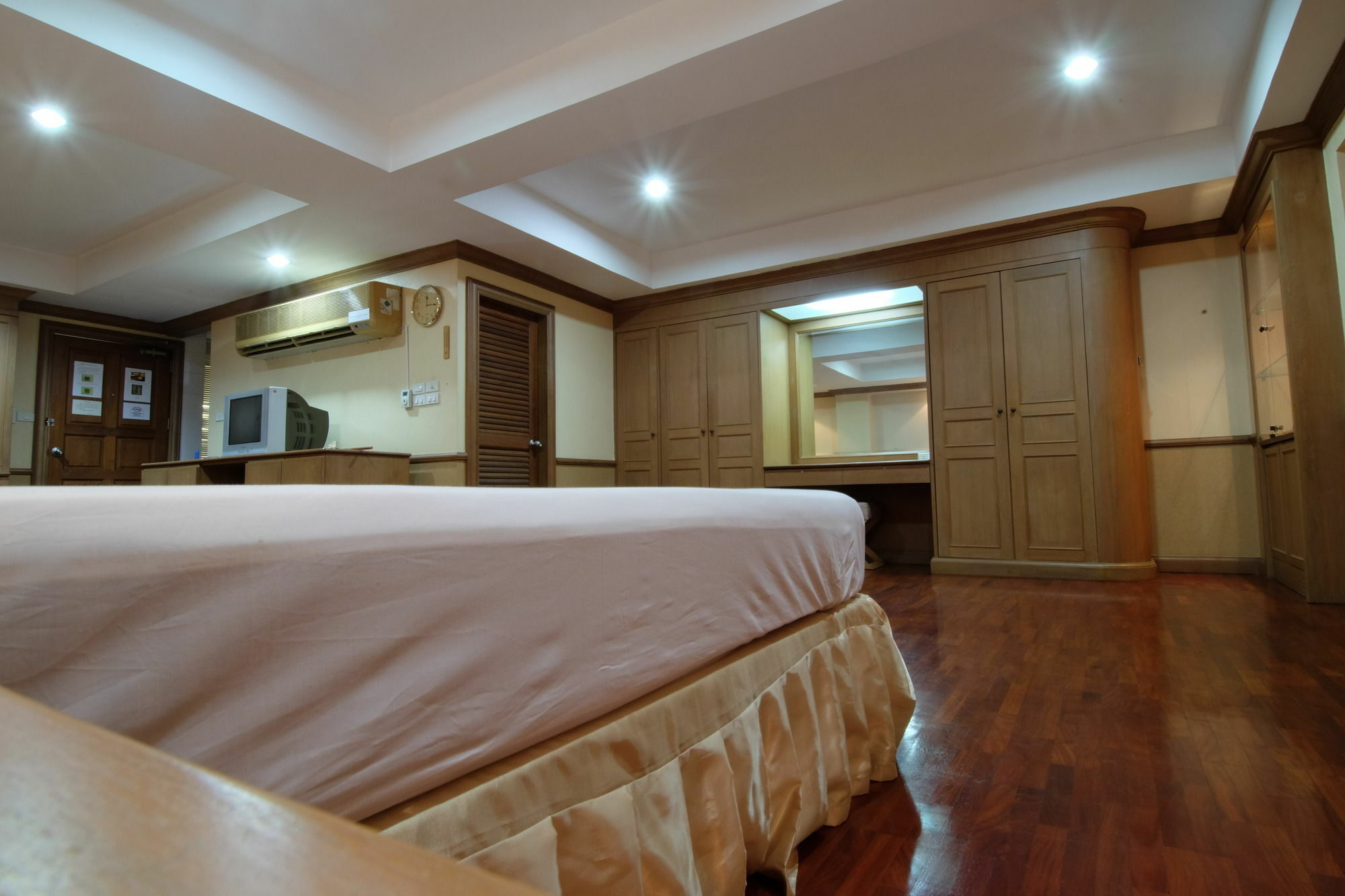 Alameda Suites Hotel Bangkok Extérieur photo